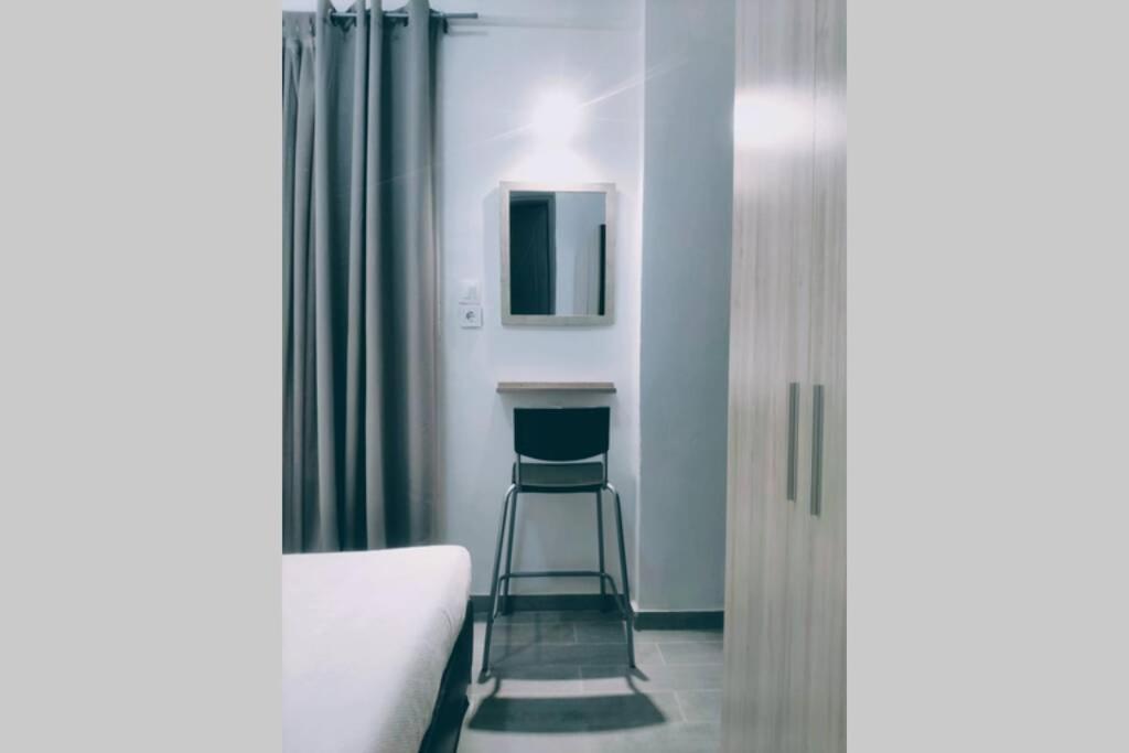 Prima Lodging - Deluxe Apartment Tesalonika Bagian luar foto