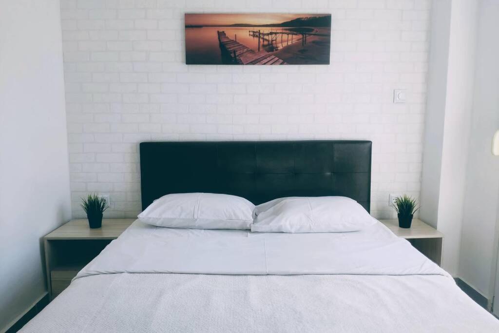Prima Lodging - Deluxe Apartment Tesalonika Bagian luar foto