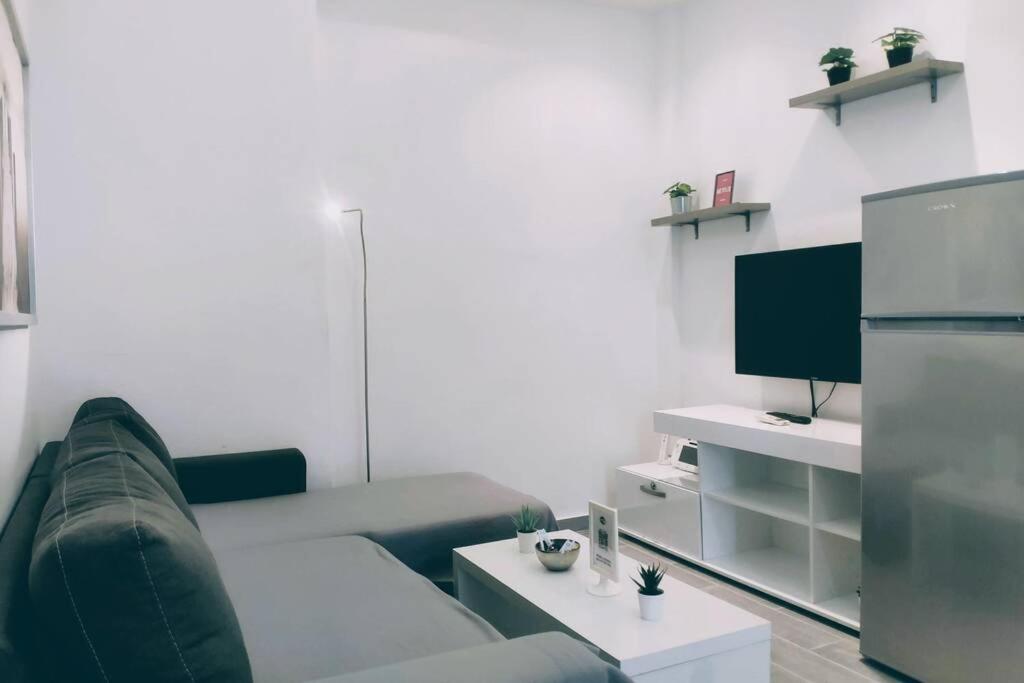 Prima Lodging - Deluxe Apartment Tesalonika Bagian luar foto